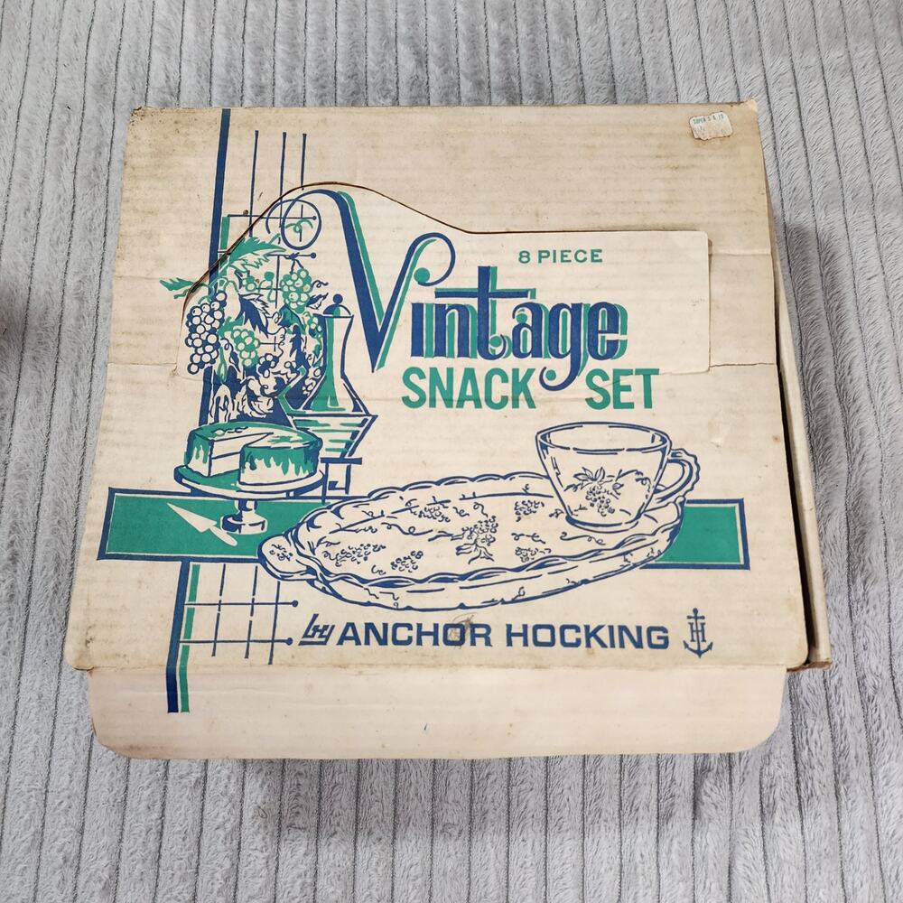 Anchor Hocking Vintage Snack Set in box Vintage etched glass T